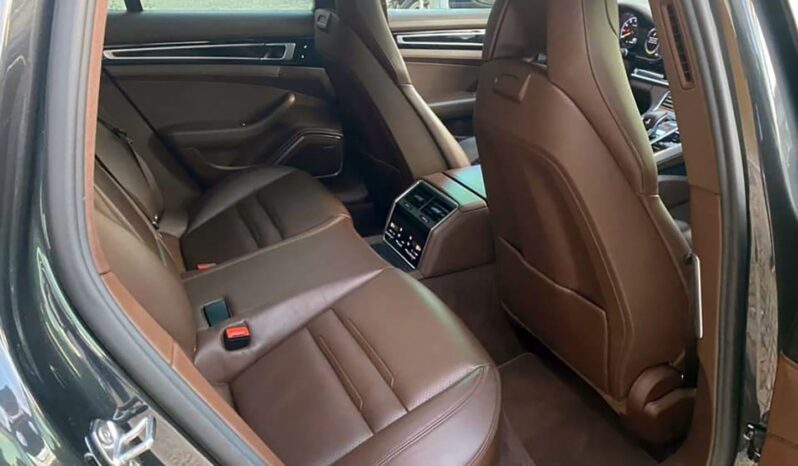 Porsche Panamera Sport Turismo4 E-Hybrid completo